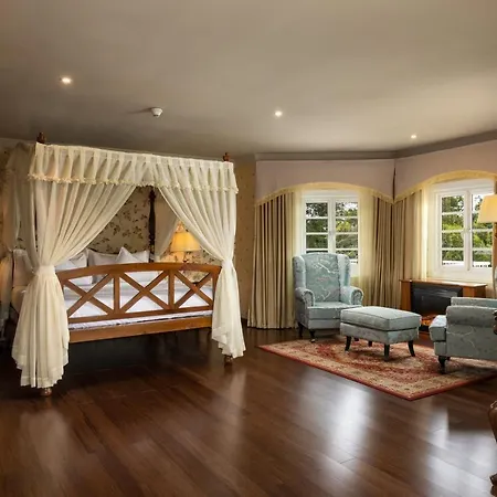 The Westbury Palace Nuwara Eliya Extérieur photo