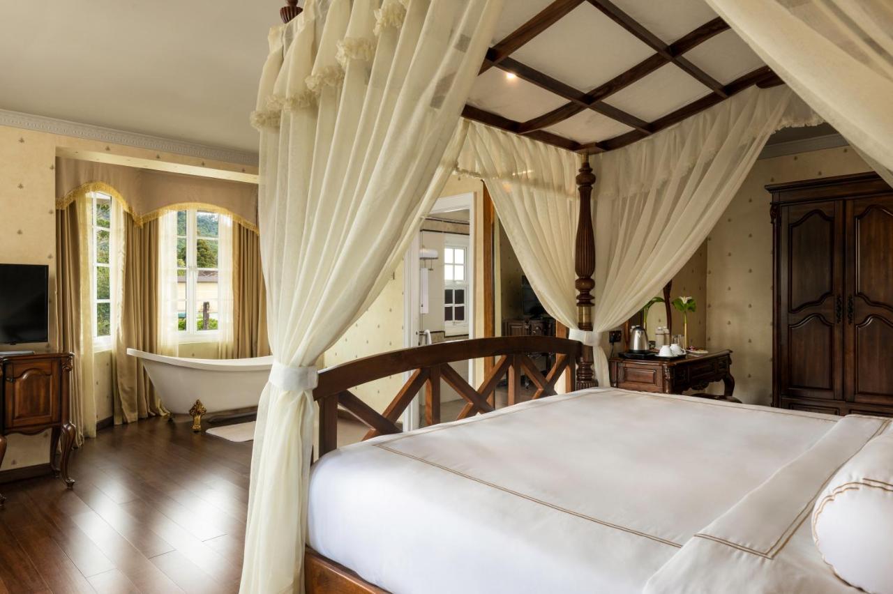 The Westbury Palace Hotel 5*