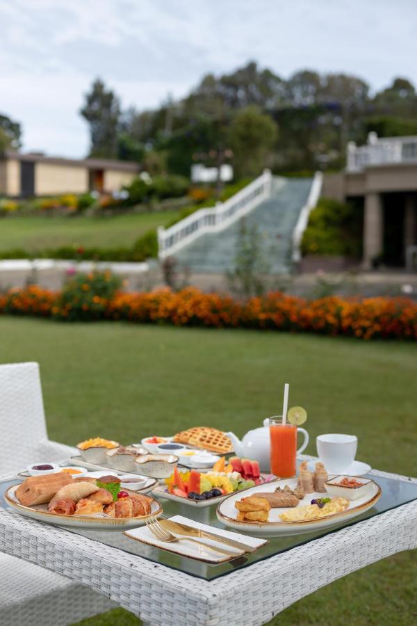 The Westbury Palace 5* Nuwara Eliya