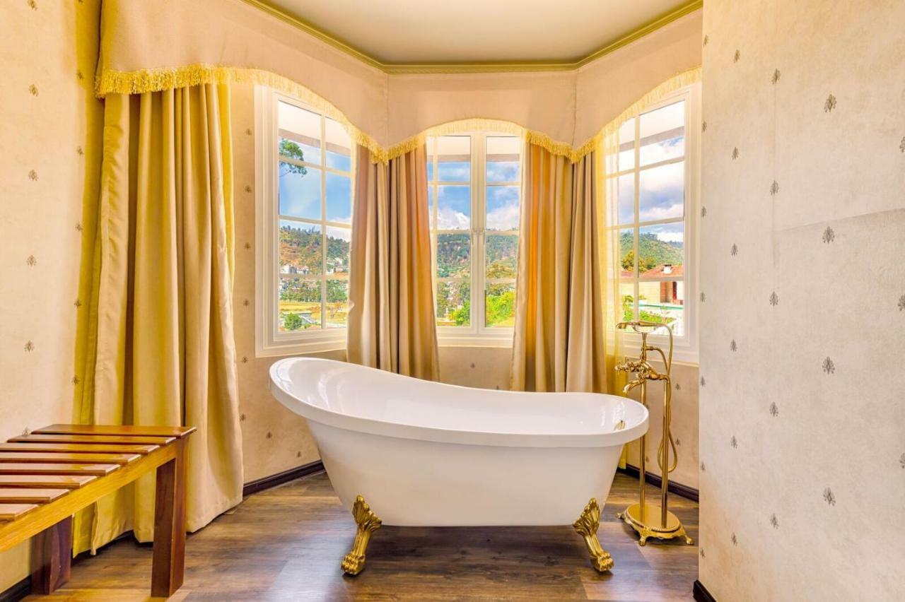 The Westbury Palace 5*